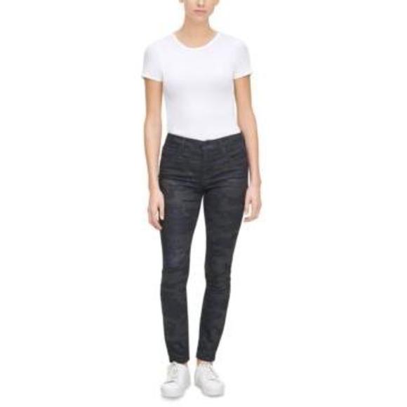 Calvin Klein Jeans Denim - MSRP $80 Calvin Klein Jeans Camouflage-Print Skinny Jeans Blue Size 26